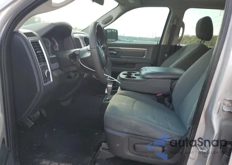 2019 Ram 1500 Classic Slt z USA, uszkodzony, nr VIN 1C6RR6TT5KS512194